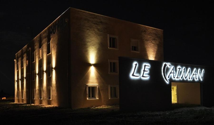 Hotel Caiman Pierrelatte Luaran gambar